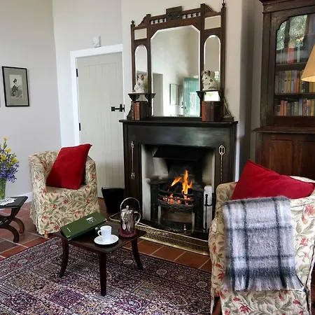 Vakantiehuis Schoolhouse At Annaghmore *