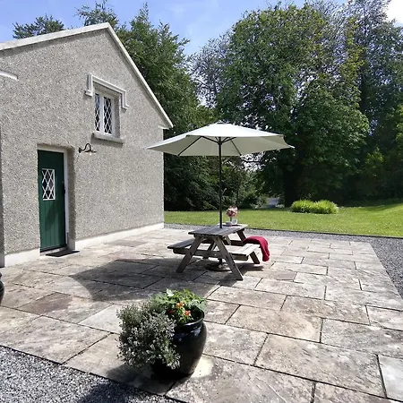 Vakantiehuis Schoolhouse At Annaghmore *